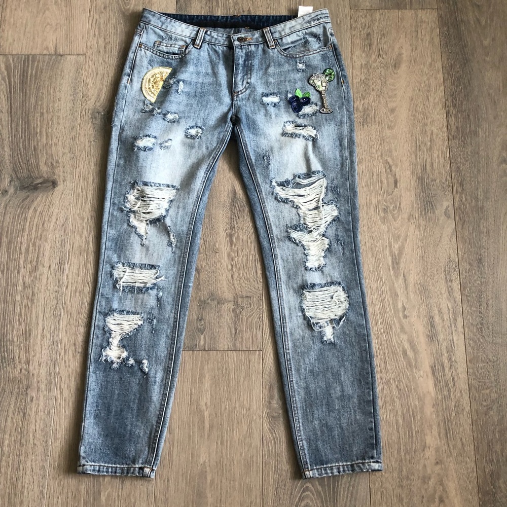 DG distressed jeans